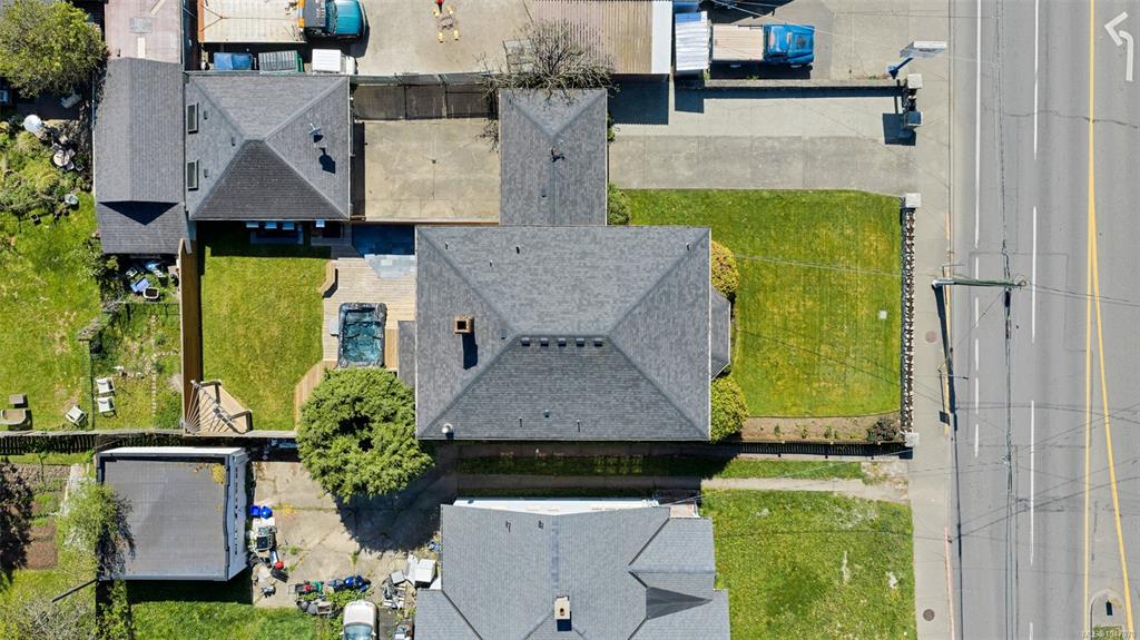 Fifth View of 3107 Quadra St, Victoria, BC, V8X 1E9