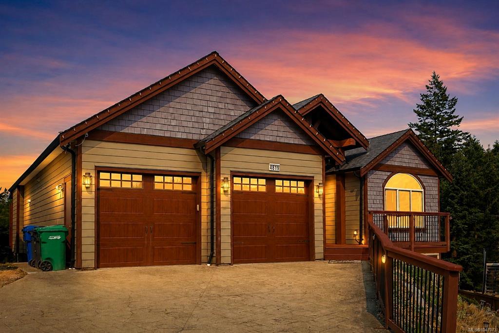 4819 Whalley Way, 1047073, BC,