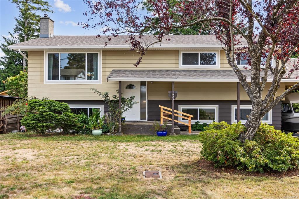 1925 Cougar Cres, 1047078, BC,