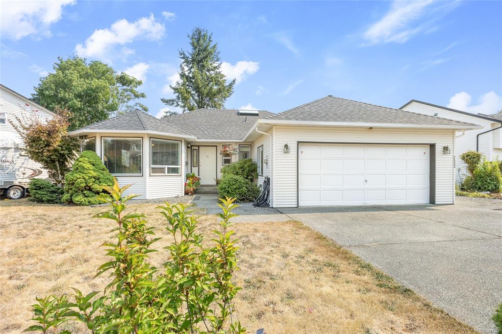 2555 Nadely Cres, 1047082, BC,