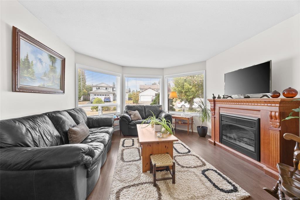 Fourth View of 2555 Nadely Cres, Nanaimo, BC, V9T 6A3