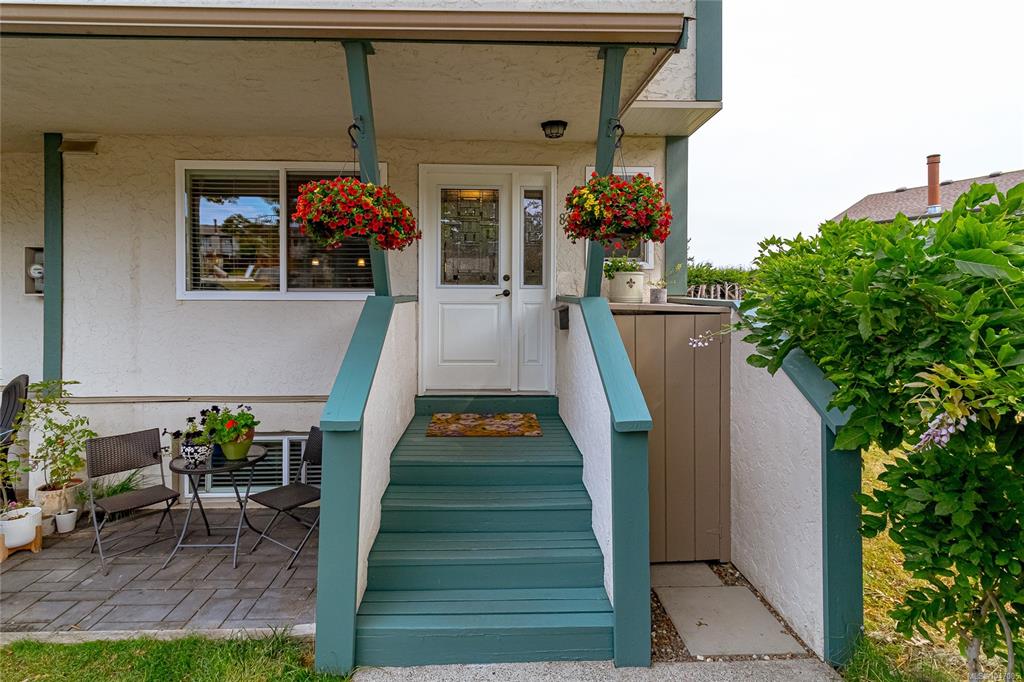 640 Broadway St, 1047085, BC,