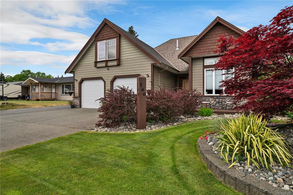 240 Carolyn Rd, 1047087, BC,