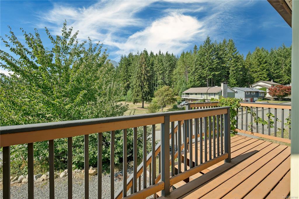 Fifth View of 503 Nimpkish Dr, Gold River, BC, V0P 1G0