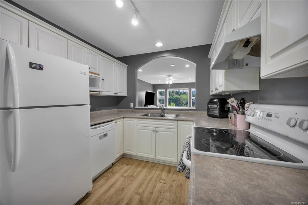 Fourth View of 4780 Fairbrook Cres, Nanaimo, BC, V9T 6M6