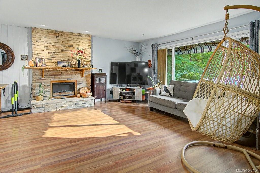 Third View of 402 Young St, Parksville, BC, V9P 1C3