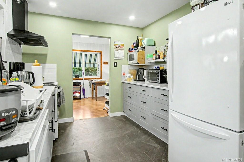 Fourth View of 402 Young St, Parksville, BC, V9P 1C3