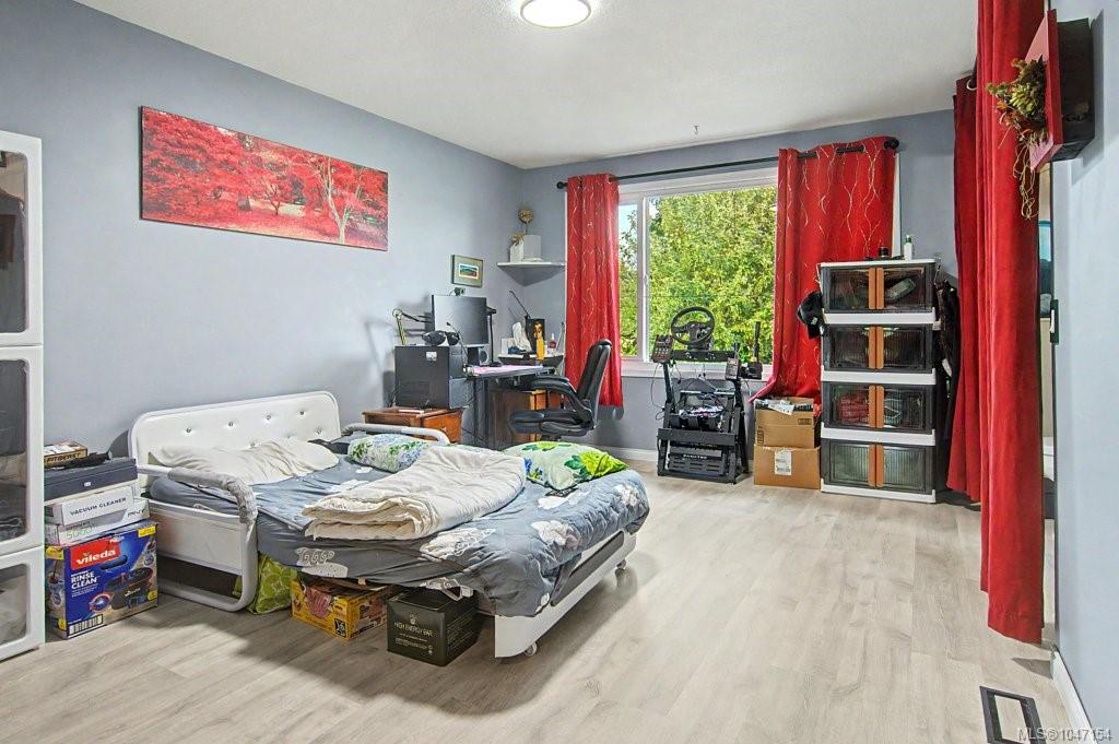 Fifth View of 402 Young St, Parksville, BC, V9P 1C3