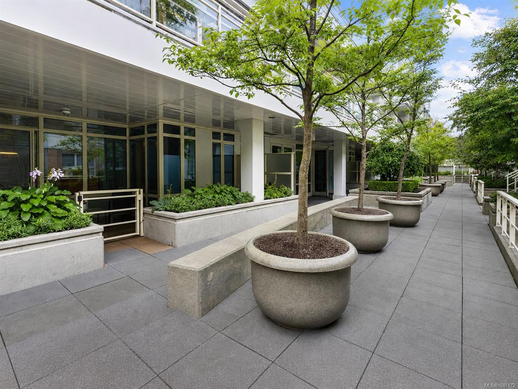 38 Front St, 1047172, BC,