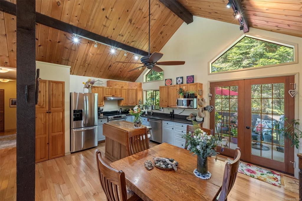 Fourth View of 1456 Hurford Ave, Courtenay, BC, V9N 6X3