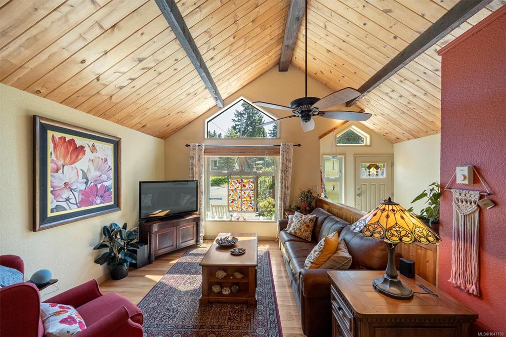 Fifth View of 1456 Hurford Ave, Courtenay, BC, V9N 6X3
