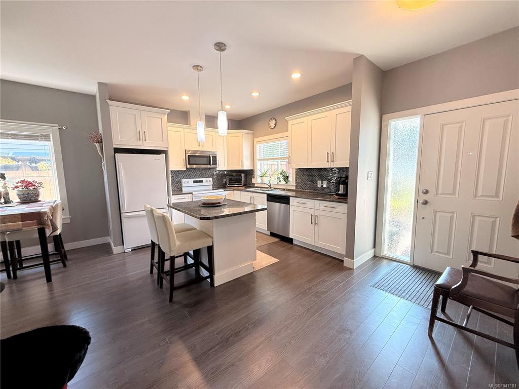 Fifth View of 2232 Bourbon Rd, Nanaimo, BC, V9S 0B8