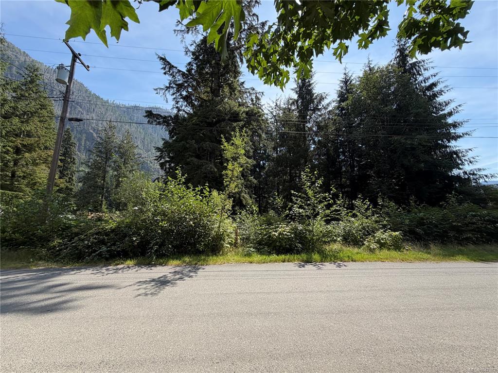 609 Keno Cres, 1047182, BC,