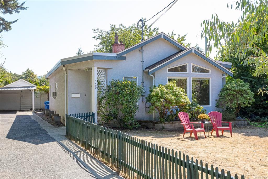 920 Mcdonald St, 1047184, BC,