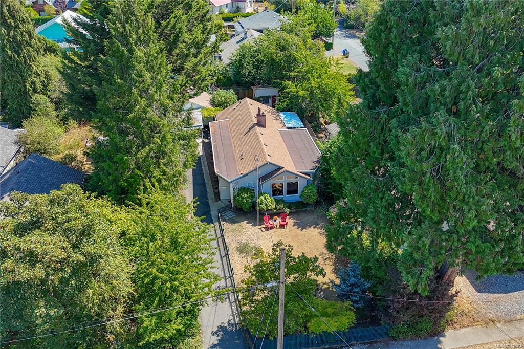 Fifth View of 920 Mcdonald St, Duncan, BC, V9L 1Z1