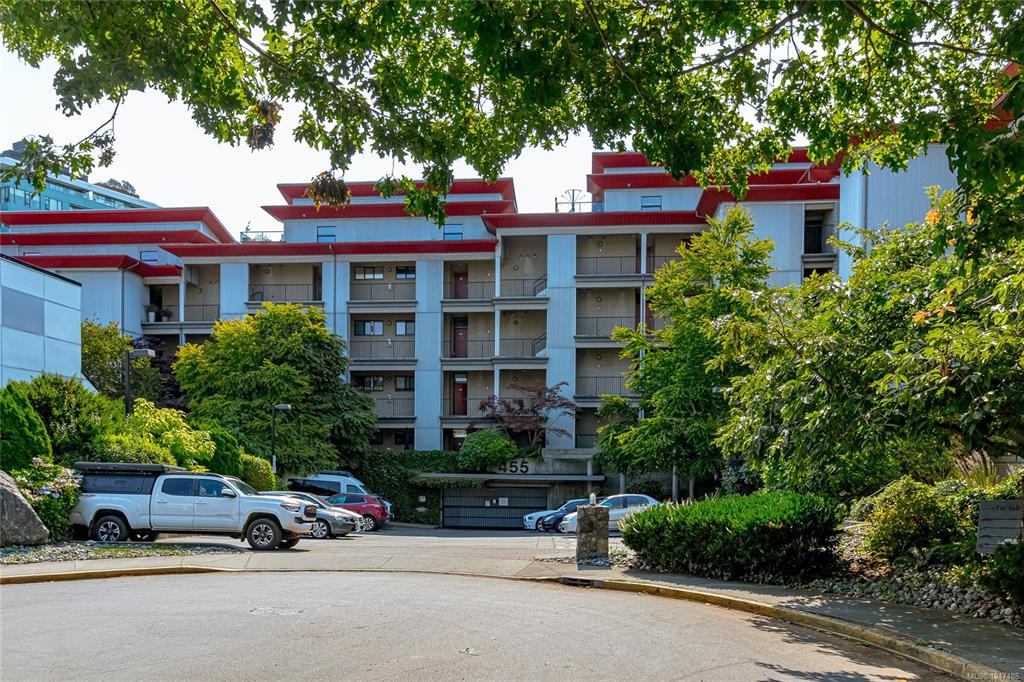 Fifth View of 455 Sitkum Rd, The Edge, Victoria, BC, V9A 7N9