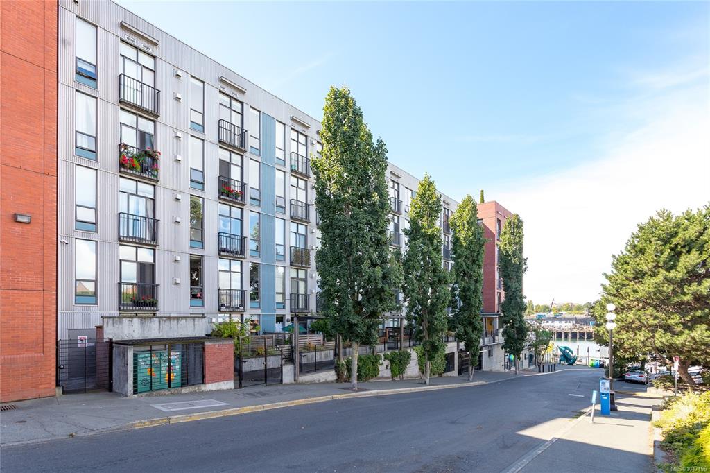 409 Swift St, 1047196, BC,
