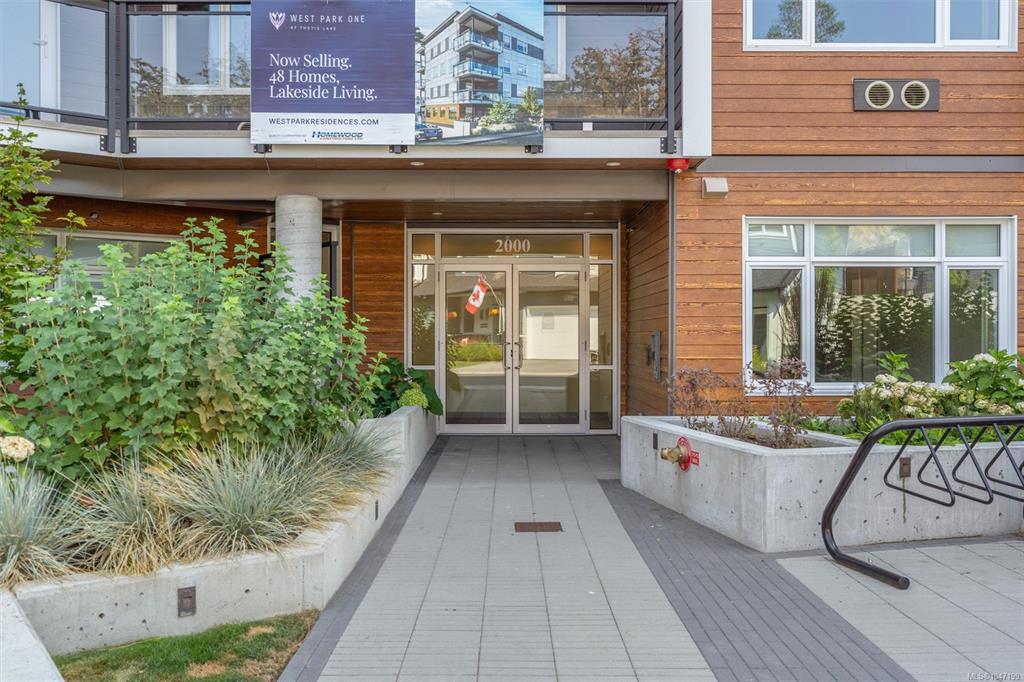 Fifth View of 2000 West Park Lane, View Royal, BC, V9B 3R7