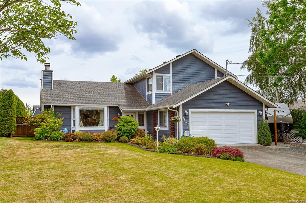 Fourth View of 7859 Simpson Rd, Central Saanich, BC, V8M 2H3