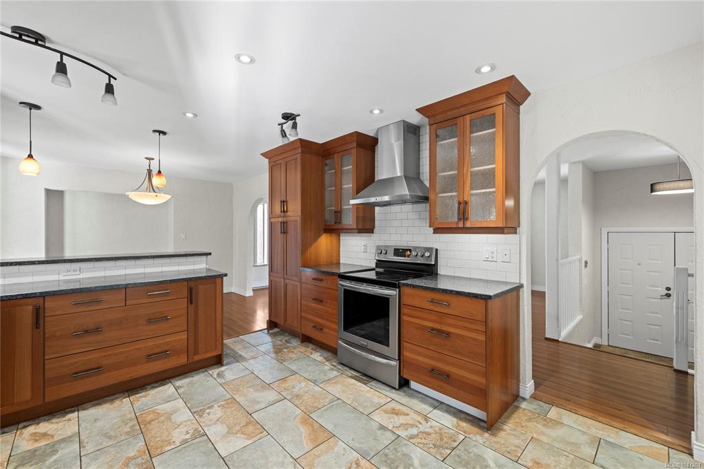Fourth View of 5505 Noye Rd, Nanaimo, BC, V9T 2J6
