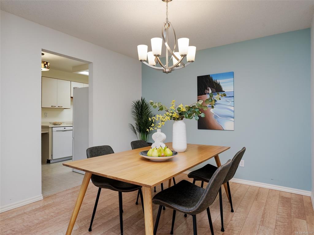 Fourth View of 1120 Fairfield Rd, Lady Jane, Victoria, BC, V8V 3A7