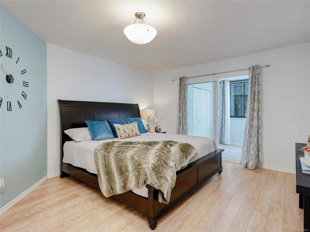 Fifth View of 1120 Fairfield Rd, Lady Jane, Victoria, BC, V8V 3A7