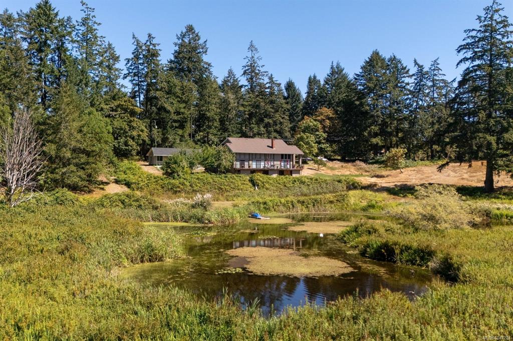 Fourth View of 5320 Old West Saanich Rd, Saanich, BC, V9E 2A9