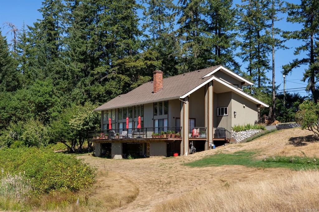 Fifth View of 5320 Old West Saanich Rd, Saanich, BC, V9E 2A9
