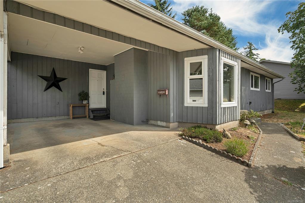 Fourth View of 696 Shellbourne Blvd, Campbell River, BC, V9W 5H1