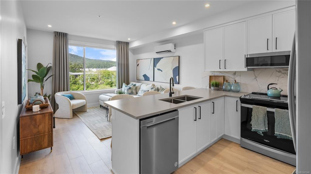1371 Goldstream Ave, 1047246, BC,