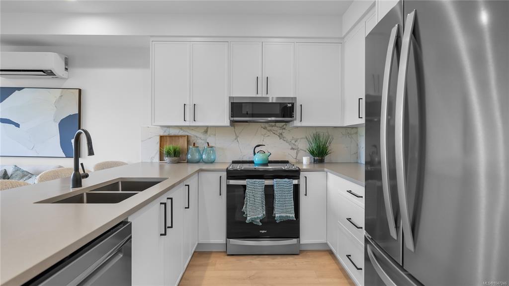 Fourth View of 1371 Goldstream Ave, Trailside at the Lake, Langford, BC, V9B 7B7