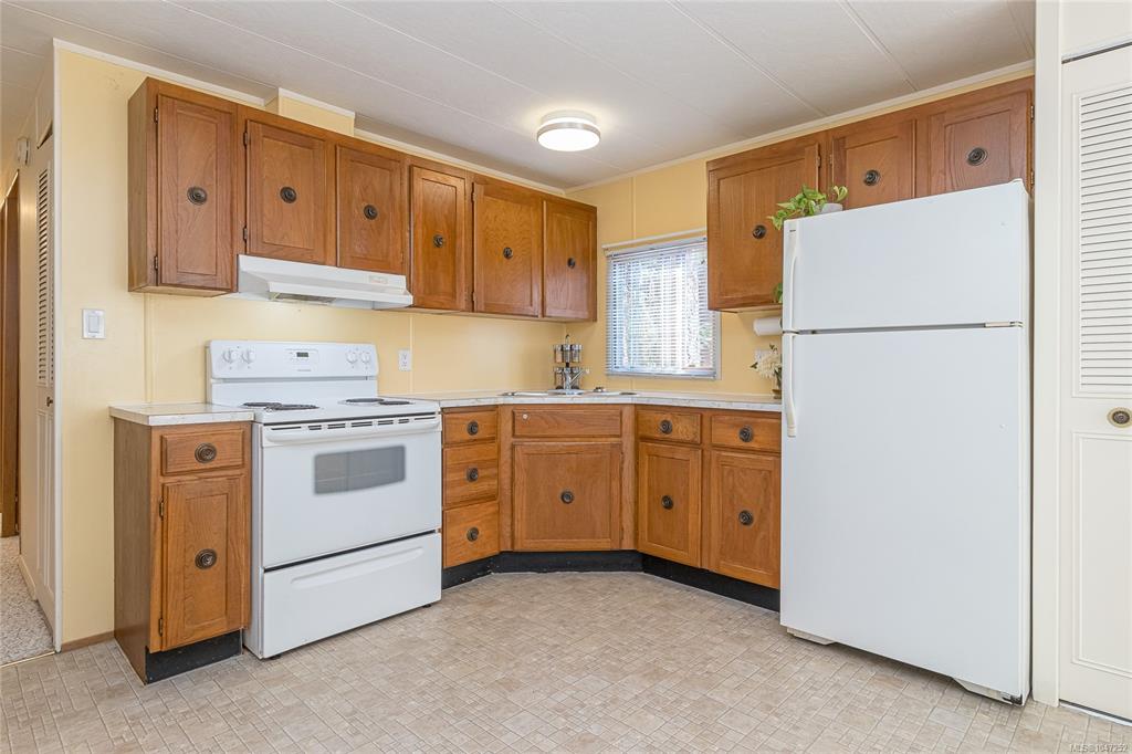 Fourth View of 1247 Arbutus Rd, Parksville, BC, V9P 1R3