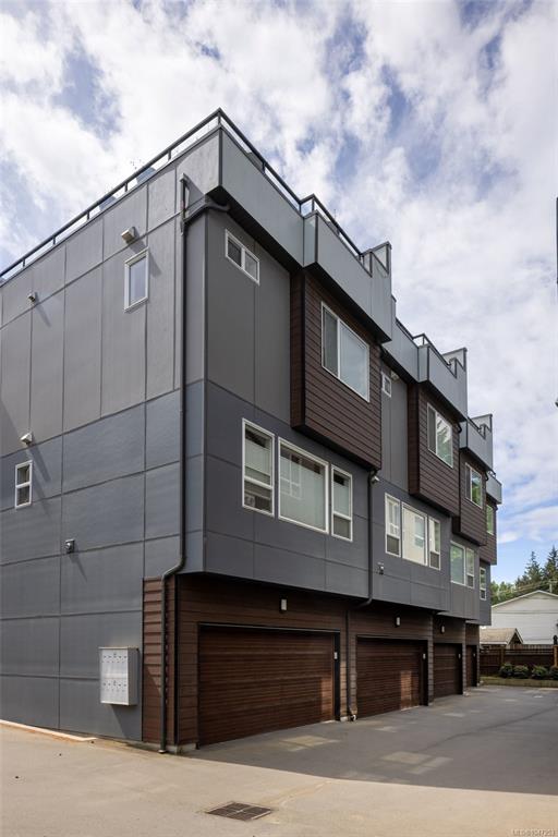 Third View of 694 Hoylake Ave, Fusion 10, Langford, BC, V9B 3P7