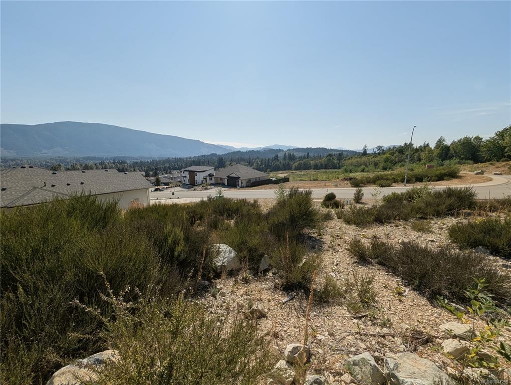 Fourth View of 553 Mountain View Dr, Lake Cowichan, BC, V0R 2G1