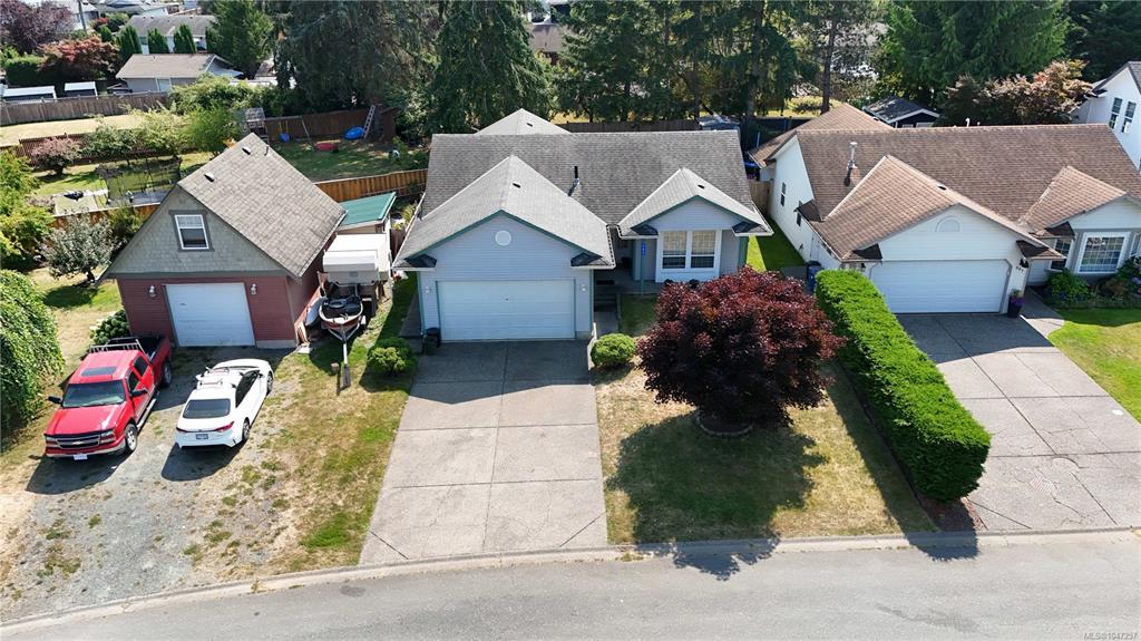 Third View of 583 Rebecca Pl, Campbell River, BC, V9W 8C5