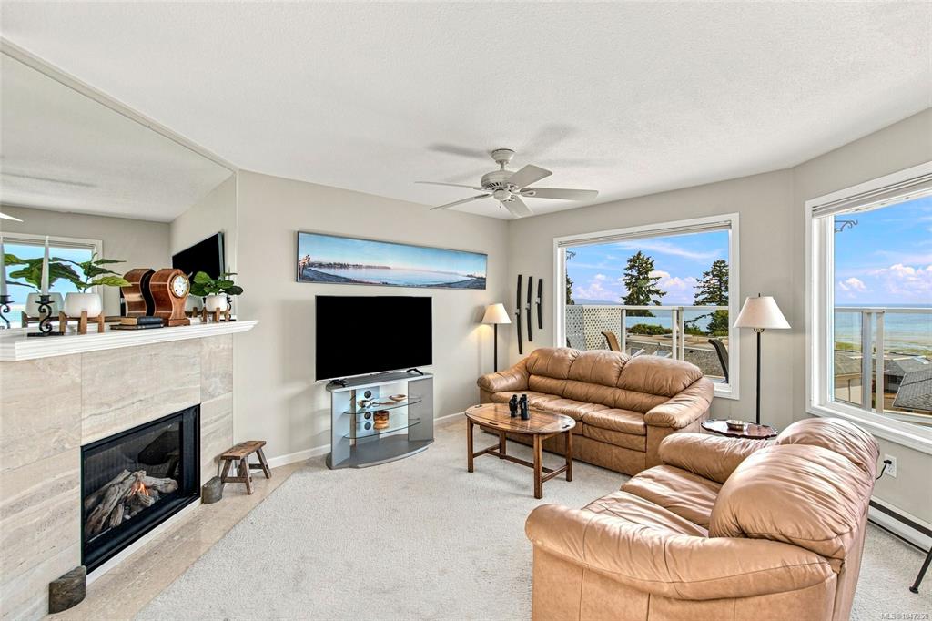 Third View of 330 Dogwood St, Shoreline Estates, Parksville, BC, V9P 1P7