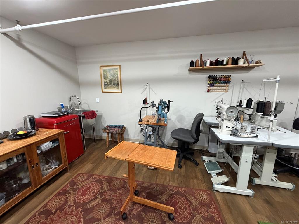 Fifth View of 733 Johnson St, Victoria, BC, V8W 3C7