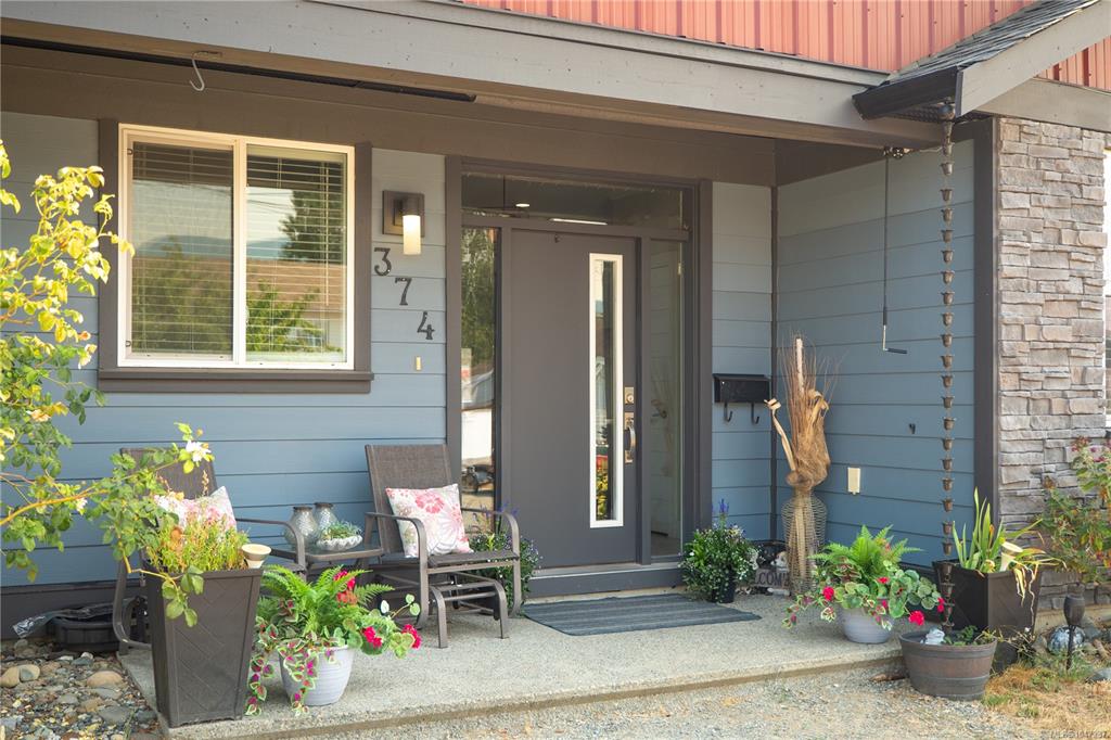 Fourth View of 374 Shepherd Ave, Nanaimo, BC, V9R 3X1