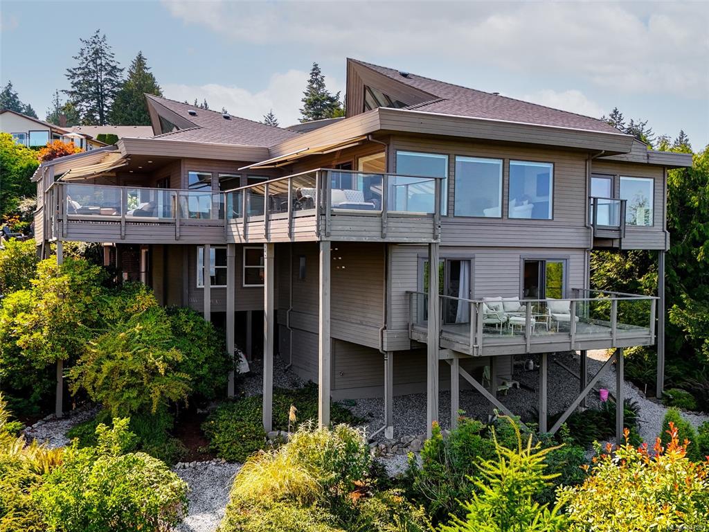 Second View of 8865 Park Pacific Terr, North Saanich, BC, V8L 5B1