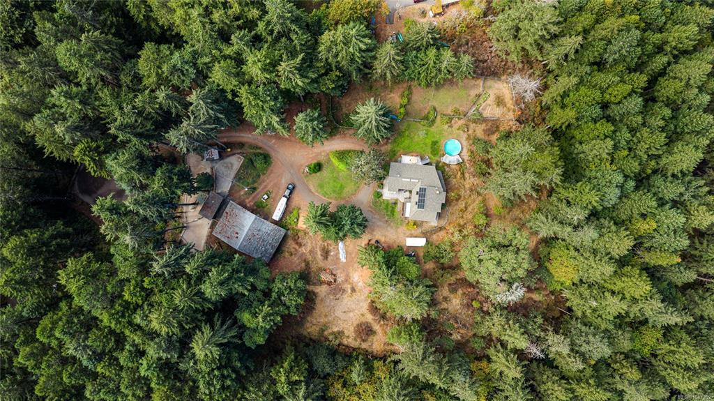 Third View of 6101 Castlerock Rd, Saanich, BC, V9E 2G5
