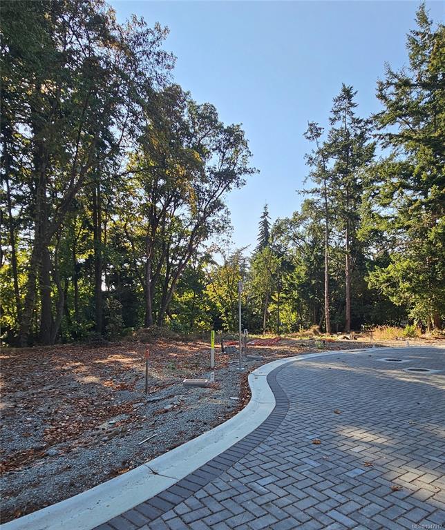 Fifth View of 1 Sea Glass Pl, Saanich, BC, V8N 4J2