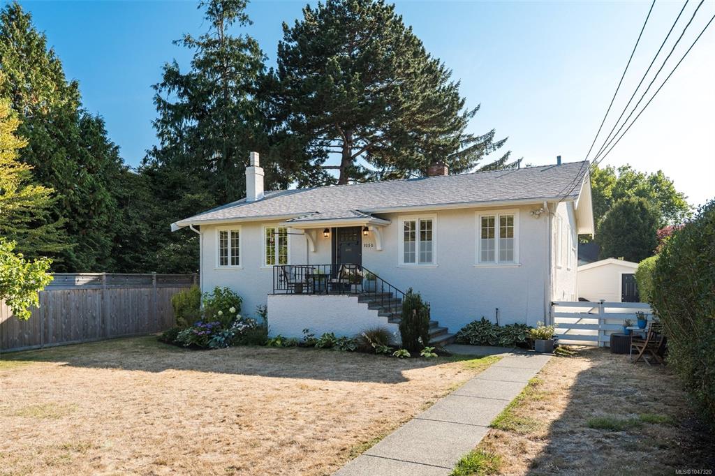 Fourth View of 1050 Deal St, Oak Bay, BC, V8S 5G5