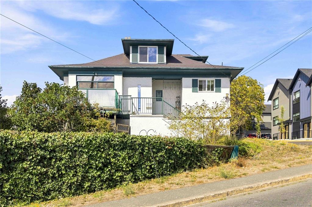 Fifth View of 504 Wilson St, Victoria, BC, V9A 3G7