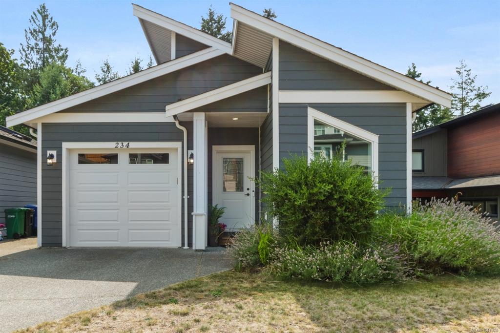 234 Golden Oaks Cres, 1047328, BC,
