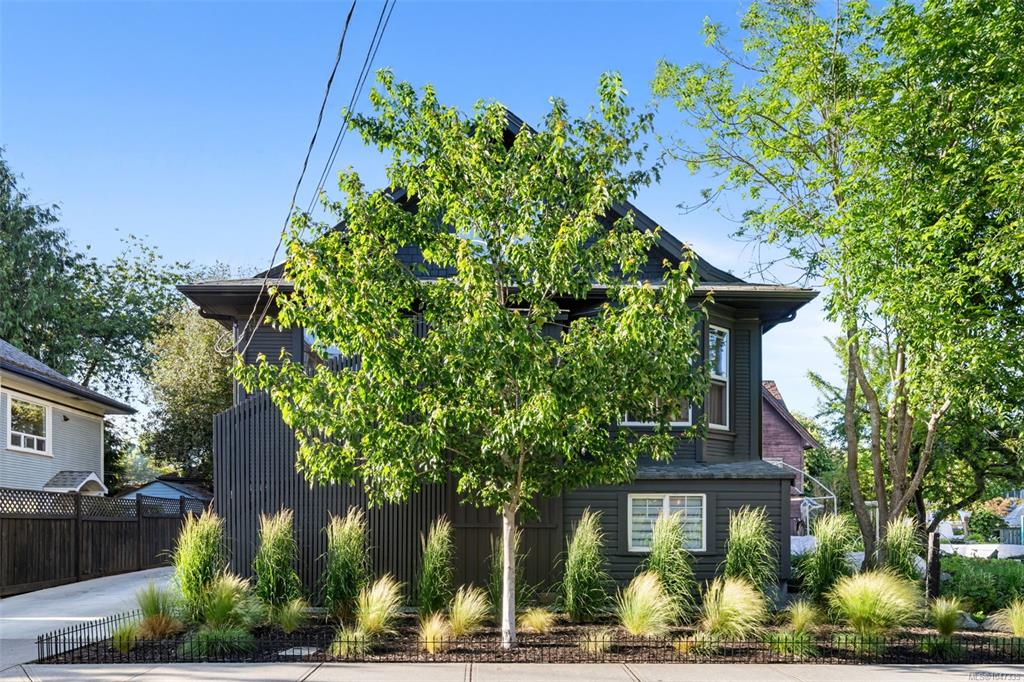 Fifth View of 1018 Mason St, Victoria, BC, V8T 1A3