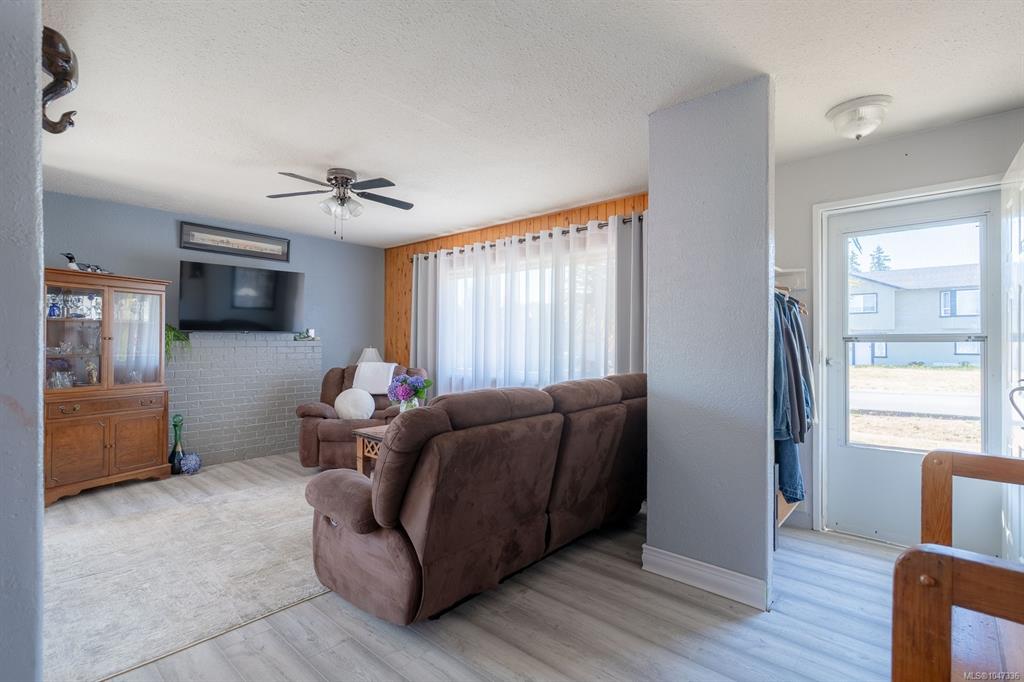 Third View of 540 Deering St, Nanaimo, BC, V9R 1C1
