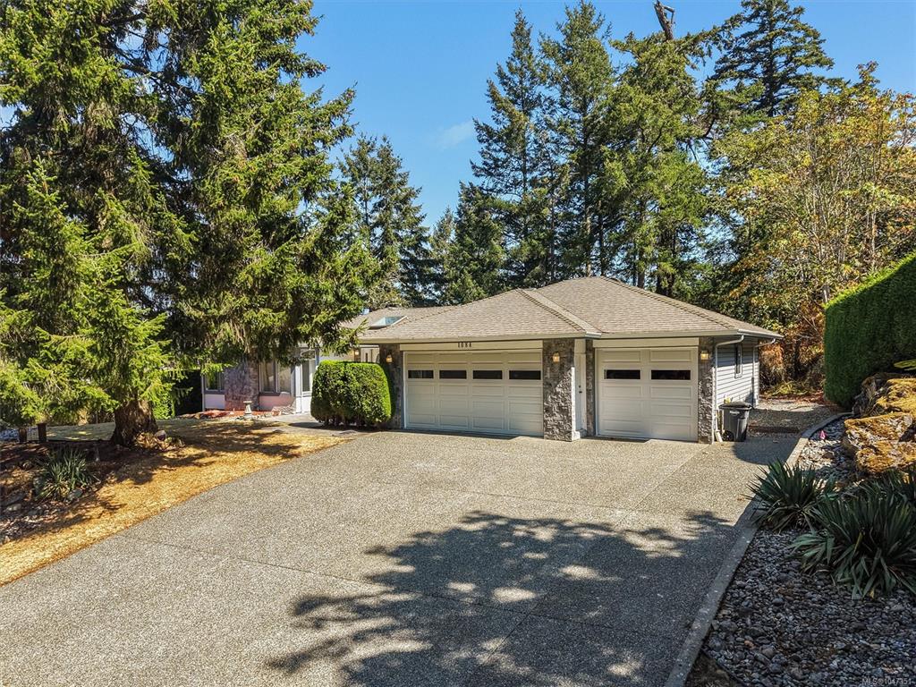 Fourth View of 1084 Valewood Trail, Saanich, BC, V8X 5E3