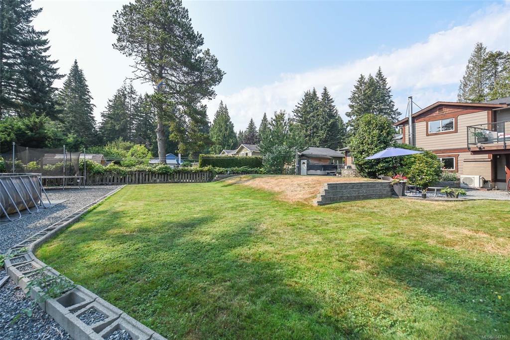 Third View of 1530 Grayling Dr, Comox, BC, V9M 3Z7