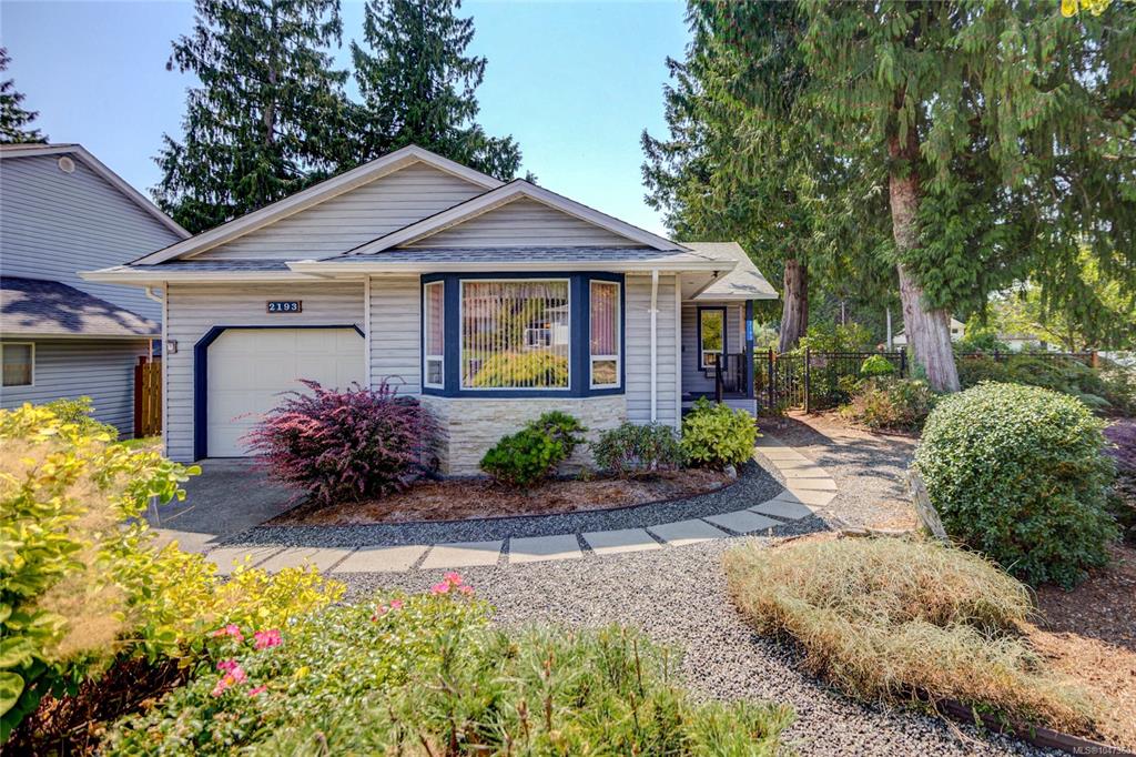 Second View of 2193 Cardinal Pl, Comox, BC, V9M 3G2