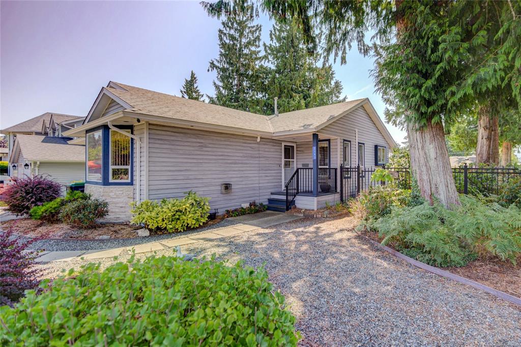 Fourth View of 2193 Cardinal Pl, Comox, BC, V9M 3G2
